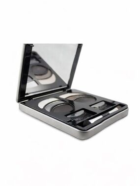 ME Makeover Essentials Lashing Out - Girls Day Out!